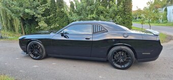 DODGE CHALLENGER 5,7 Hemi 2019 33 000 km - 2