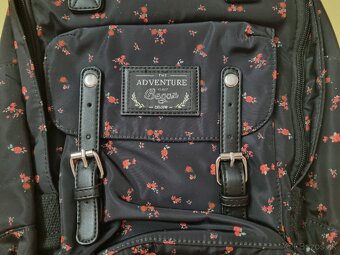 Čierny plecniak s vreckom CROPP - 2