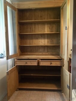 Príborník a vešiaková stena - masív - 2