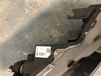 Toyota yaris cross - 2