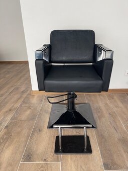 Kadernícke kreslo - 2