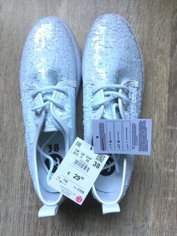 BIELE BLISTROVÉ TENISKY veľ. 38 - 2