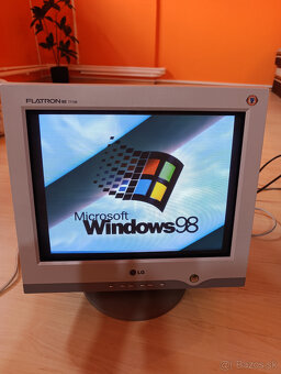 LG Flatron ez T710B - 2