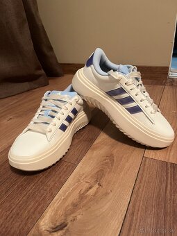 Adidas - 2
