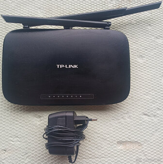 TP-LINK TL-WR940N V4 s OpenWRT - 2