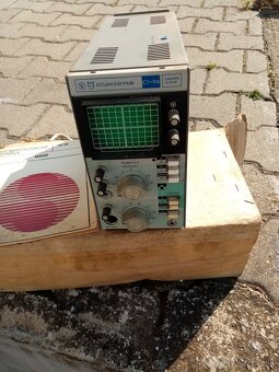 osciloskop - 2