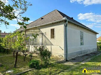 NOVÁ CENA RODINNÝ DOM NA 31 ÁROVOM POZEMKU V CENTRE OBCE - 2