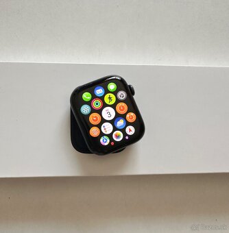 Apple Watch 8 45mm - 2