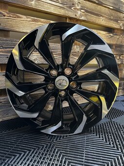 Lexus UX - orig. ALU disky 5x114,3 R18 - 2