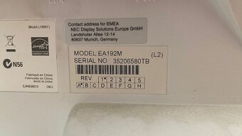 Predám/Darujem zachovalé LCD monitory - 2