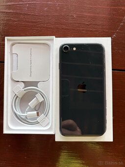 Predám iPhone SE (2020) 64GB - 2