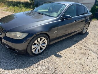 Bmw E90 320i 110 kw - 2