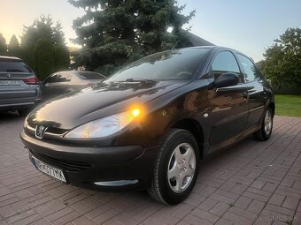 Peugeot 206 . 1,1 benzín/ 44KW 2005 - 2