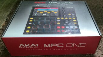 Akai MPC One- Stav:Ako nový + Samsung PRO+ 256GB SD karta - 2