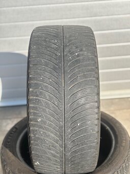 Pneu 245/40 R18 zimné Michelin - 2
