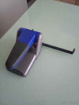 Kancelárska dierovačka páková - 2