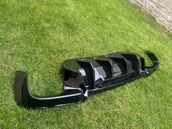 Competition Difuzor na M-paket naraznik pre F10/F11 BMW 5 - 2