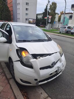 Predam toyotu yaris 2010  ns ND - 2