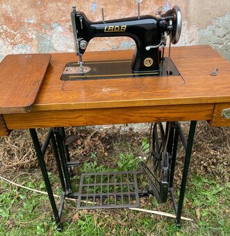 Predam krasny zachovaly sijaci stroj LADA. - 2