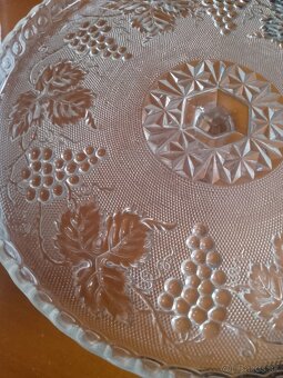 Krásne staré podnosy. - 2