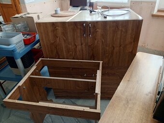 STOLY A STOLIČKY, kvalitné zariadenie reštaurácie - 2