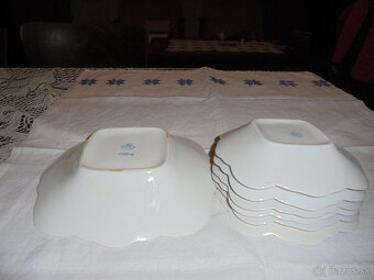 Predám porcelánový set - 2