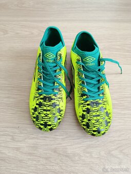 Predám halovky, kopačky - 2