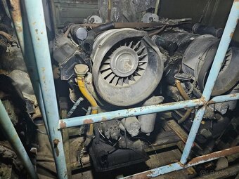 Motor TATRA 815  V12 - 2