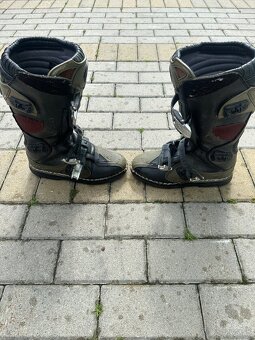 Predám motocross čižmy - 2