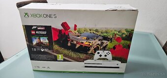 X box One S - 2