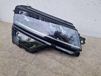 Škoda Karoq 2016- pravé full led svetlo - 2
