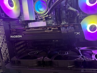 XFX AMD Radeon 7800xt 16GB - 2