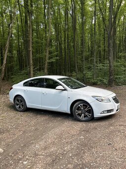Opel insignia 2.0 cdti biturbo 4x4 143kw - 2