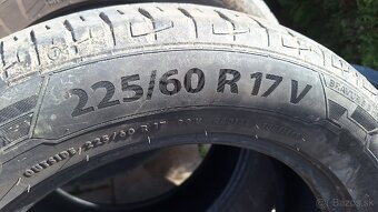 Barum Bravuris 5 225/60 R17 - 2