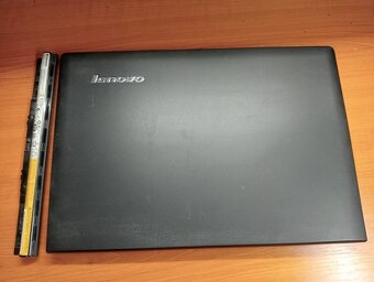 predám notebook LENOVO G50-30 , WINDOWS 7 , 2x baterka - 2