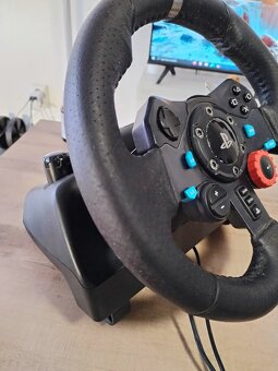Logitech G29 + Shifter + Thrustmaster pedále - 2