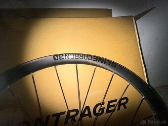Bontrager Line Carbon 30 predné koleso 29” Boost oska - 2