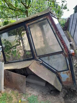Kabína na zetor 4011 - 2