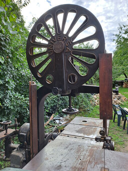 Predám starožitný drevoobrábací kombinovaný stroj - 2