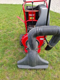 Motorový vysávač lístia + drvič - 2
