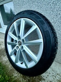 Škoda original R17 zimne gumy - 2