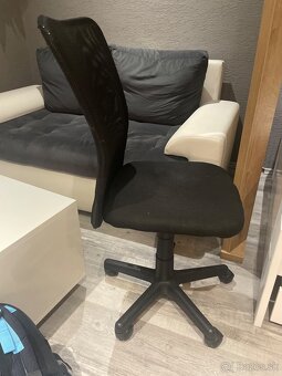 Kancelárska stolička cierna - 2