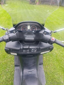 Suzuki Burgman 400 - 2