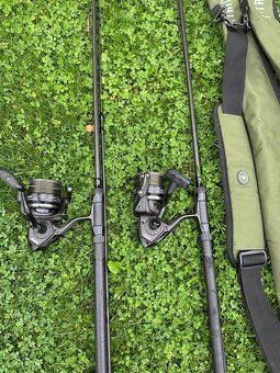 2xWychwood ext plus 9ft plus , 2x okuma cf 6000 - 2