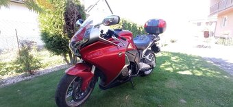 Honda VFR 1200f - 2
