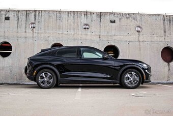 Ford Mustang Mach-E / ODPOČET - 2