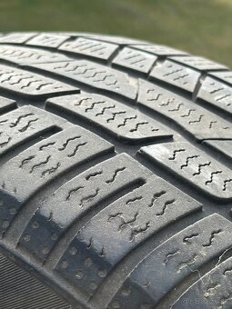 Contonental Wintercontact 215/55/R17 - 2