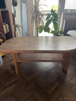 Masivny stol - 2