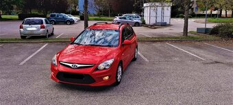 Hyundai i30 Combi 1.4 Benzin+ Lpg 2011 - 2