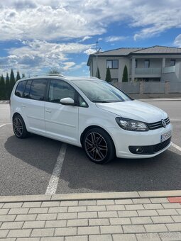 VW Touran 2.0tdi 103kw DSG, Highline 2014, 7 miest - 2